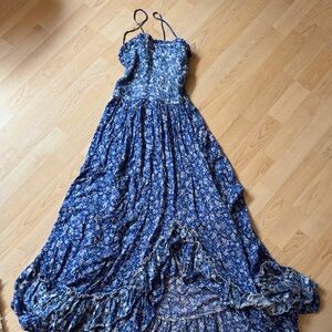 Elegant Blue Floral Maxi Dress